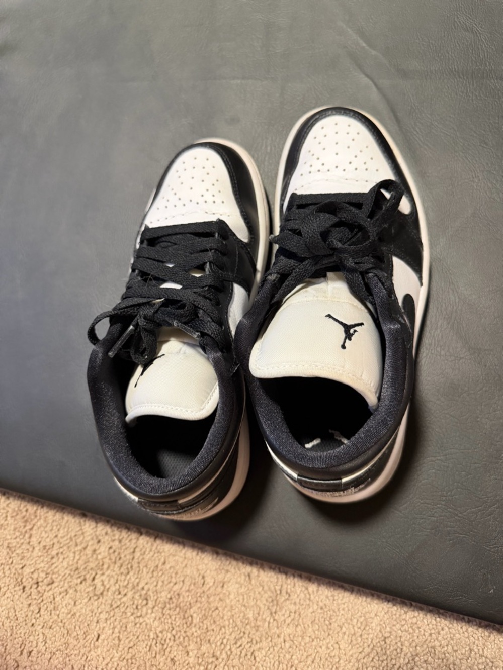 Women’s Jordan’s size 6.5